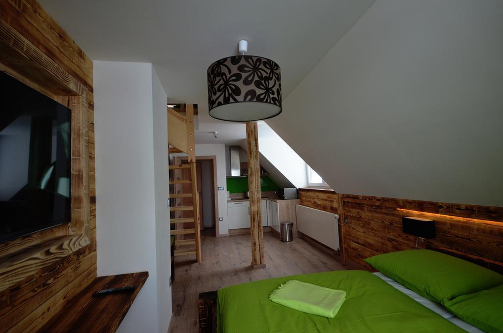 Apartmany Benecko 155 エクステリア 写真
